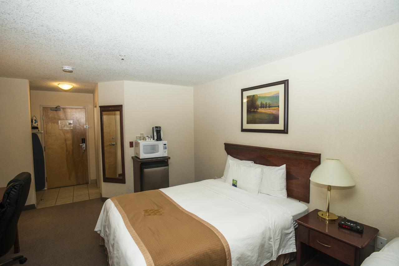 Lakeview Inns & Suites - Chetwynd Luaran gambar