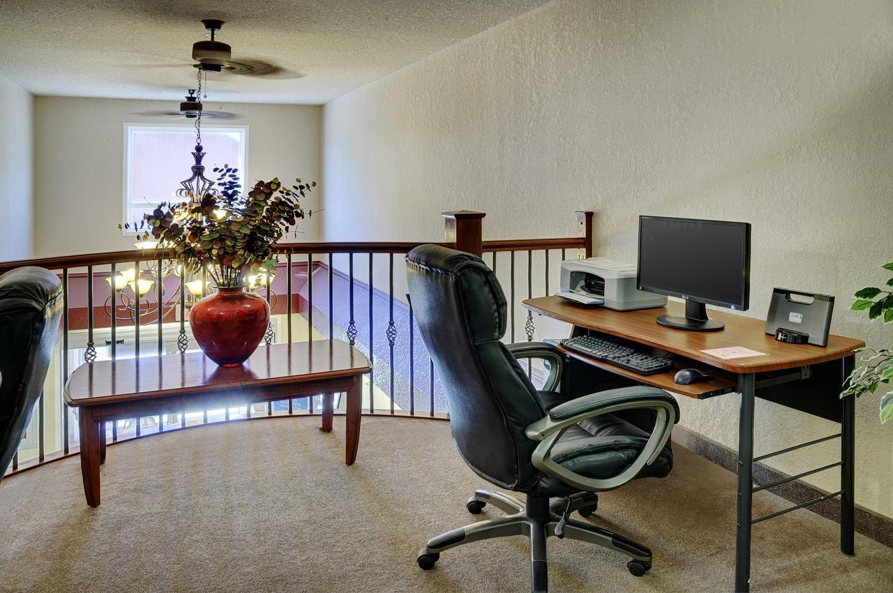 Lakeview Inns & Suites - Chetwynd Luaran gambar