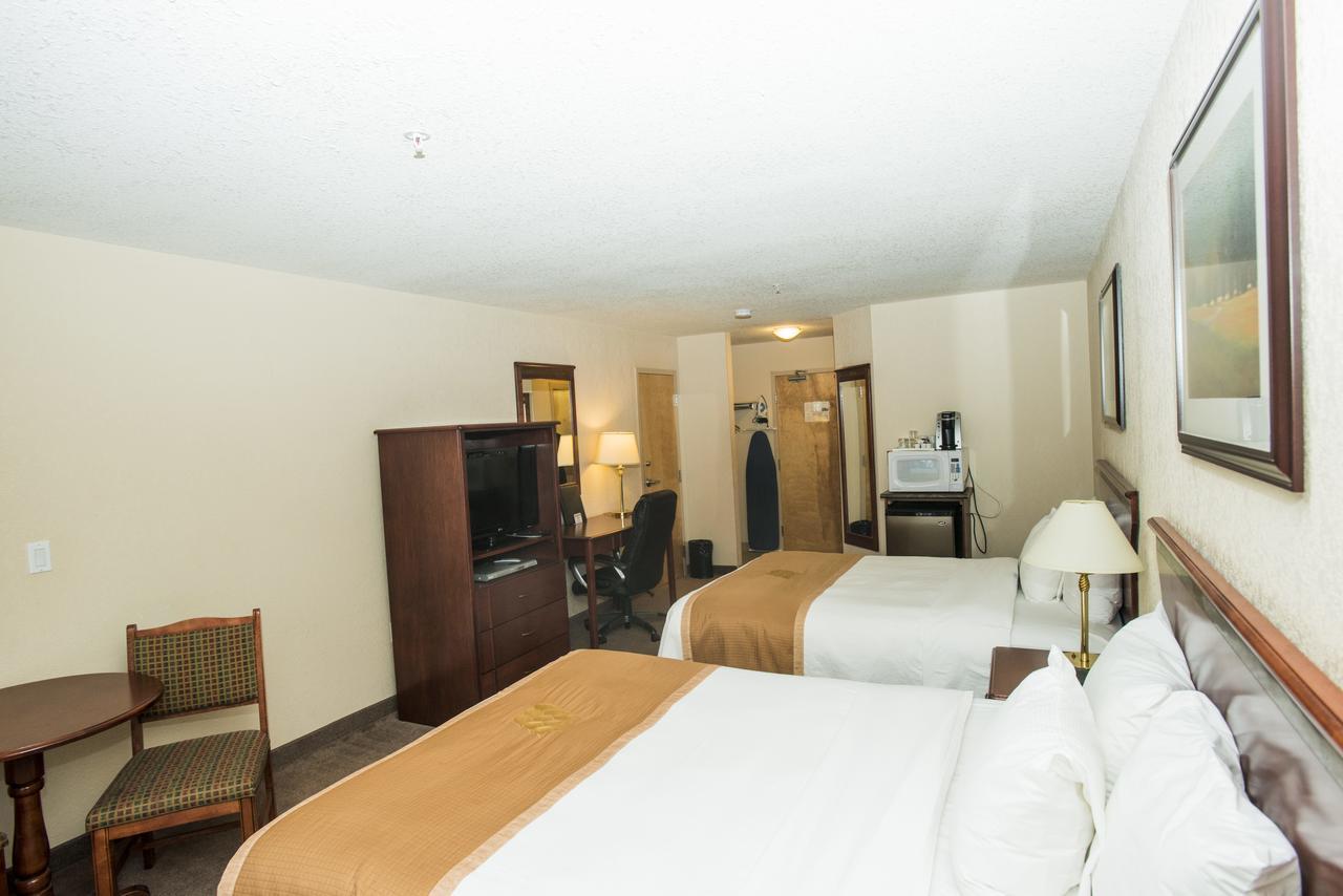 Lakeview Inns & Suites - Chetwynd Luaran gambar
