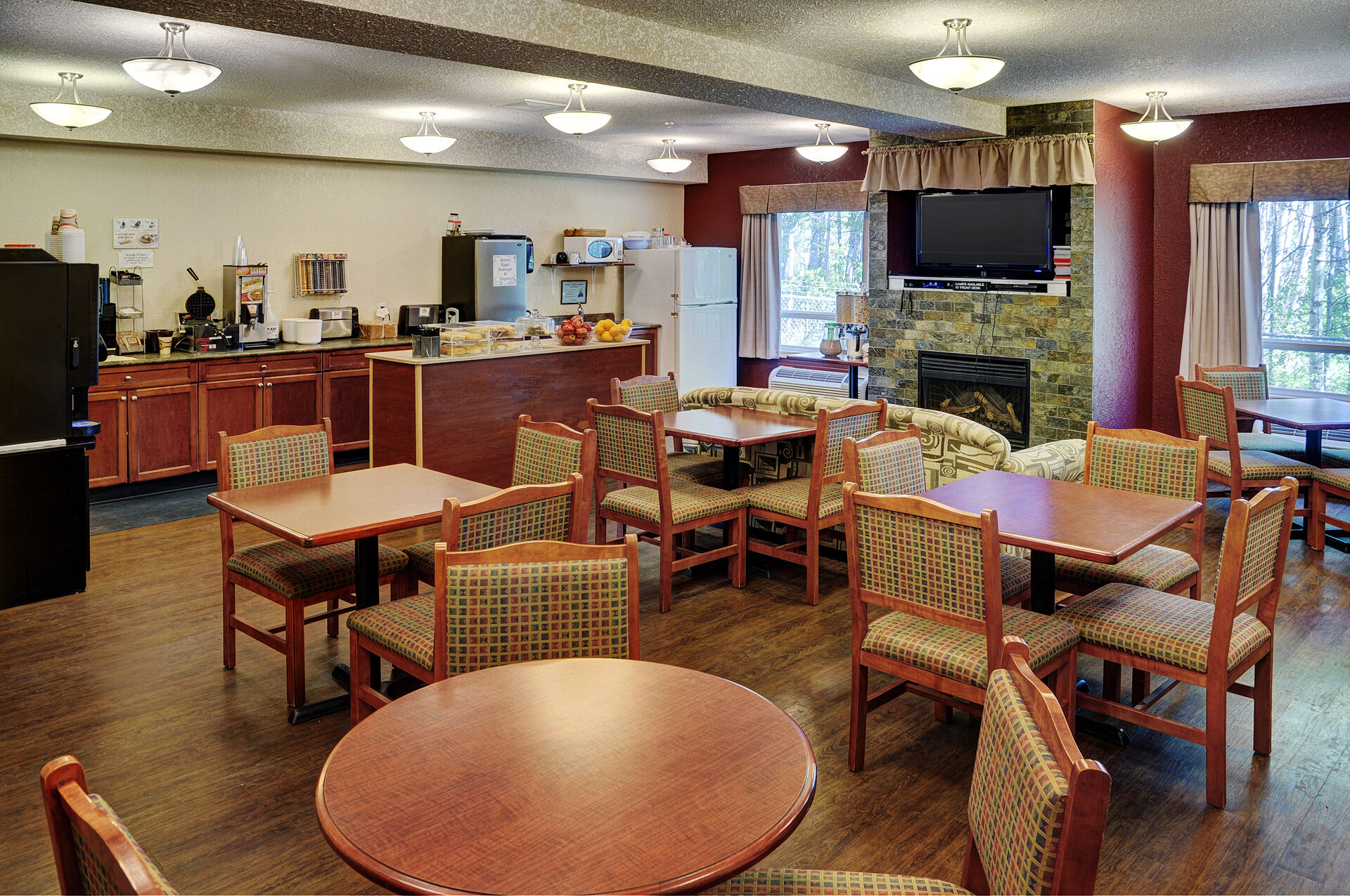 Lakeview Inns & Suites - Chetwynd Luaran gambar